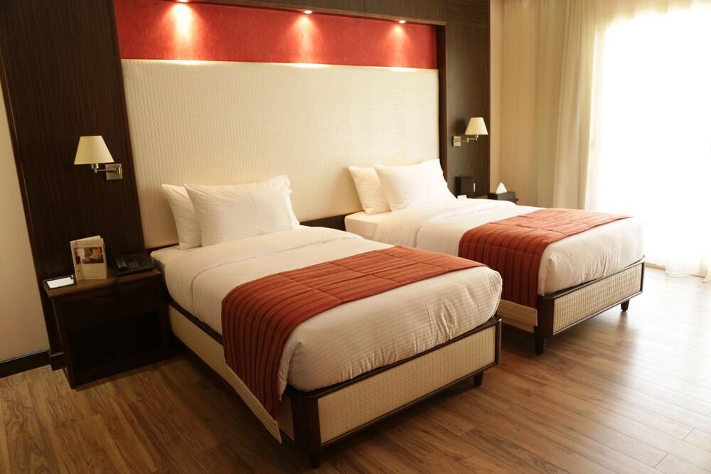 Golden Lili Resort & Spa อาเลย์ ภายนอก รูปภาพ