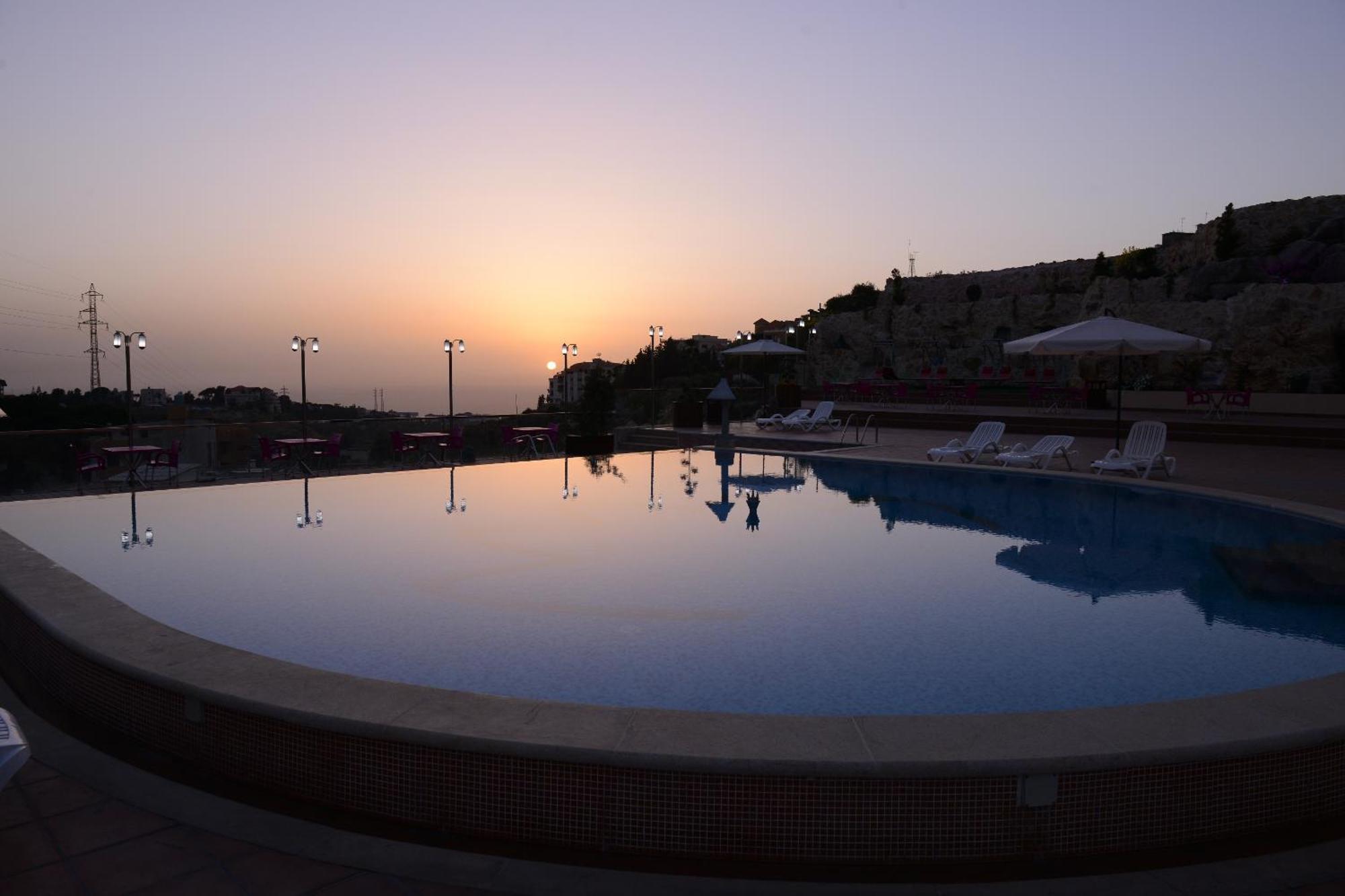 Golden Lili Resort & Spa อาเลย์ ภายนอก รูปภาพ